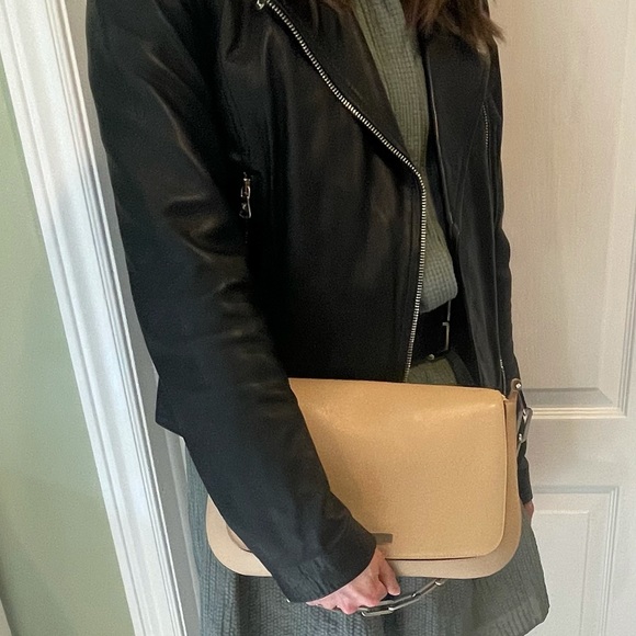 Gucci Shoulder Bag - Picture 9 of 9